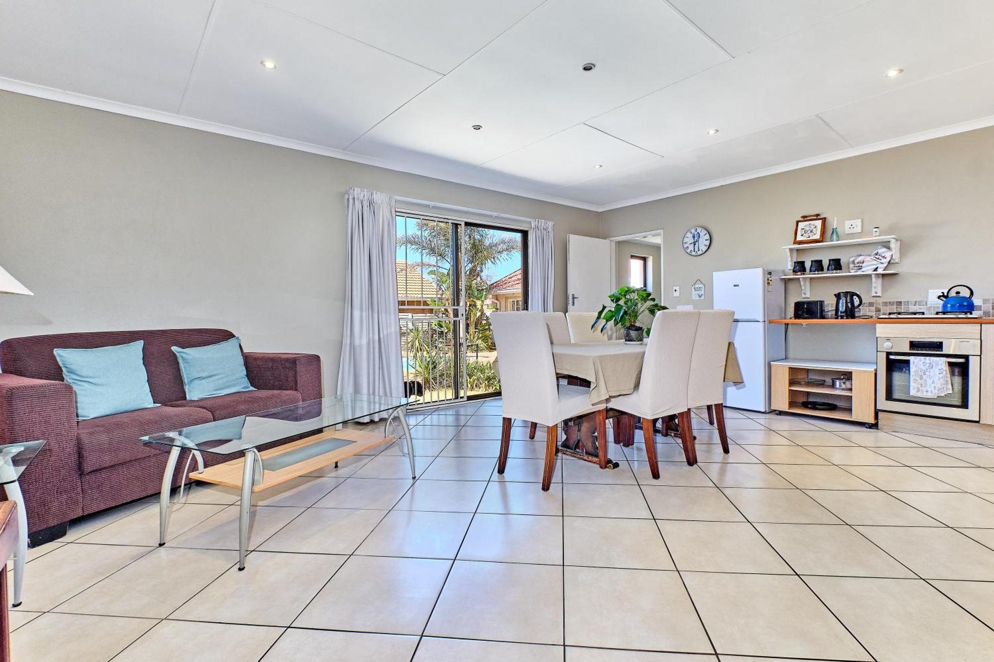 Large 1 Bedroom Cottage, 15 Min From Or Tambo Airport, With Backup Power And Water Germiston Extérieur photo